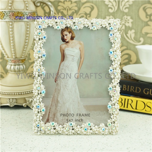 Metal Photo Frame With Pearls