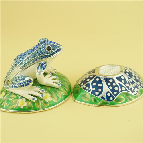 Pewter jewelry box / Frog shape jewelry box