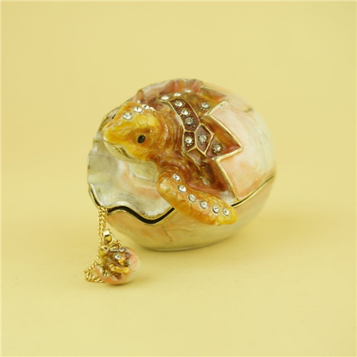 Pewter jewelry box / Little turtle pewter trinket box
