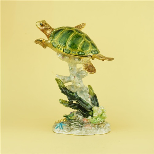Pewter jewelry box / Baby sea turtle pewter jewelry box