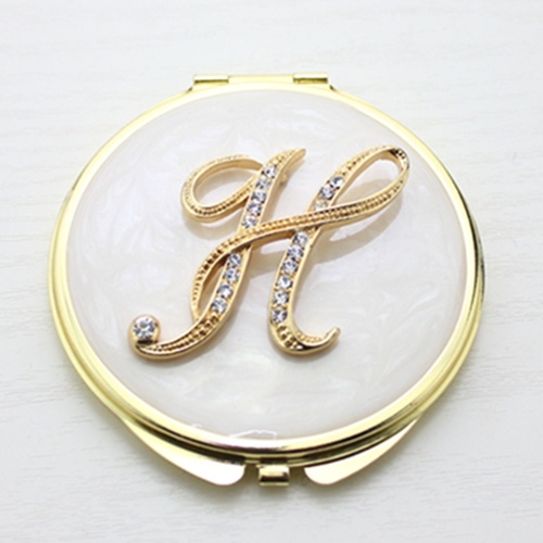 Letters compact mirror