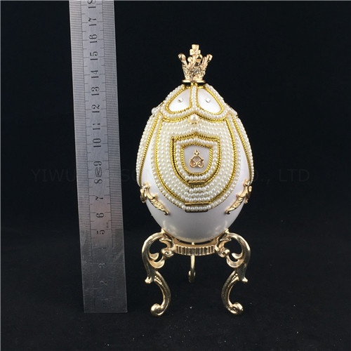 Real handcrafted goose egg jewelry/Keepsake/Trinket gift music box