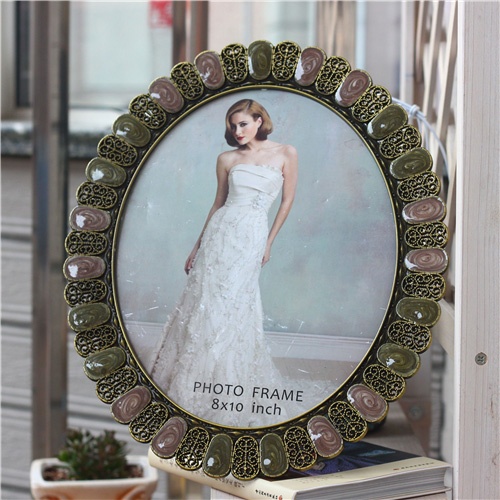 Classical photo frame