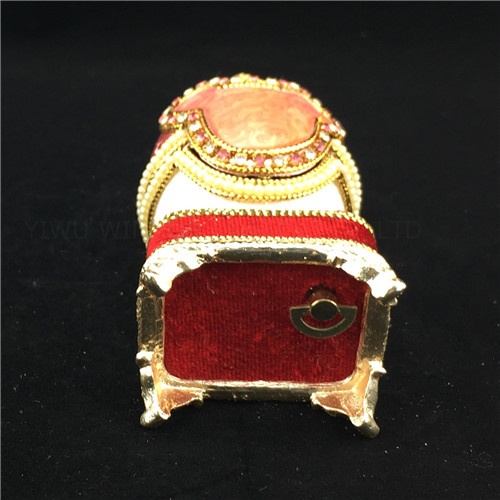 Keepsake music box/Pink jewelry box