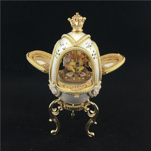 Decorative jewelry box/Keepsake/Trinket gift