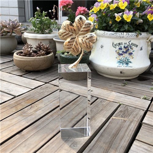 K9 Crystal Table Decoration with Golden Clover