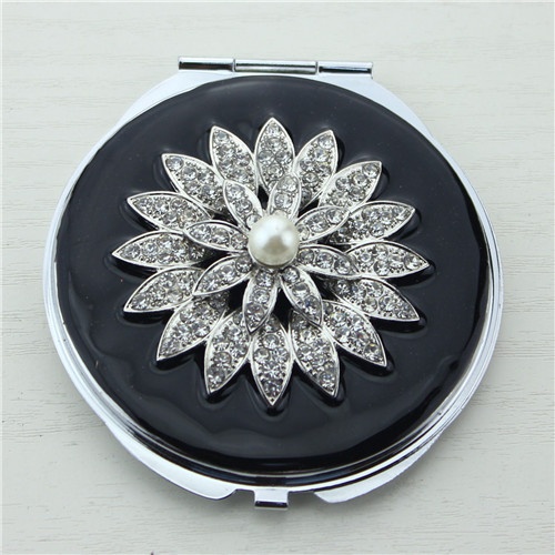 Jewelled flower pocket mirror