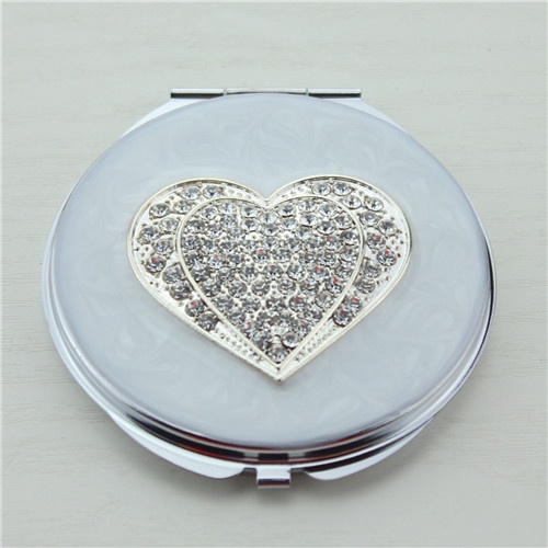 Love heart pocket mirror