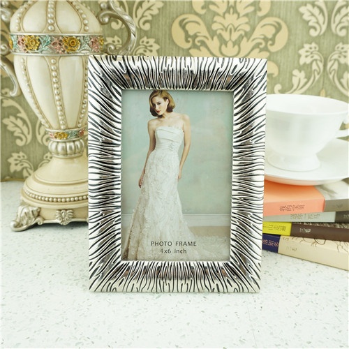 Metal photo frame / silver photo frame