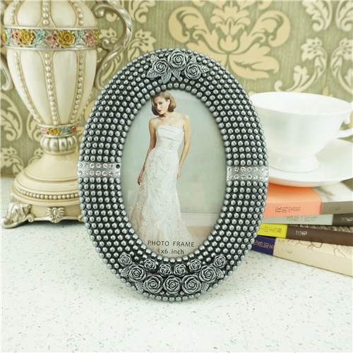 Metal photo frame / vintage Eurpean style home decor